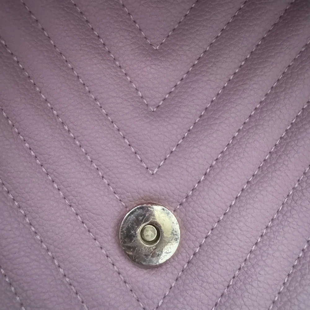 Victoria Secret Quilted Mauve/Pink Shoulder Bag with Chain Strap - Picture 5 of 12